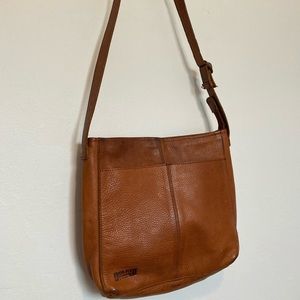 Duluth Trading Co women’s crossbody lifetime bag genuine leather